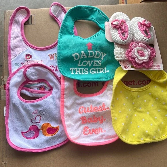 Bibs and hand crocheted head wrap and bootie set - Picture 1 of 2